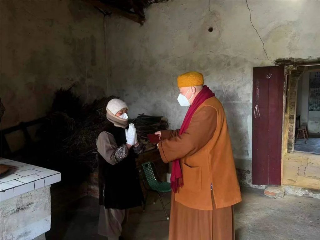 合肥市佛教协会开展新年走访慰问活动