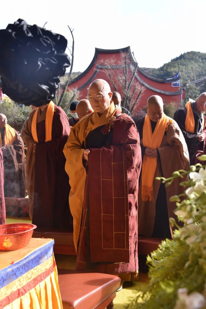 广霖老和尚封龛仪式、荼毗仪式在雪峰崇圣禅寺举行
