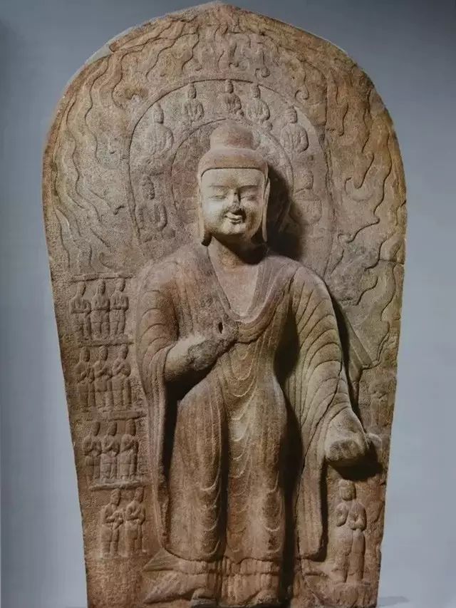 佛陀之衣：简议佛陀服饰的风格与断代（二）