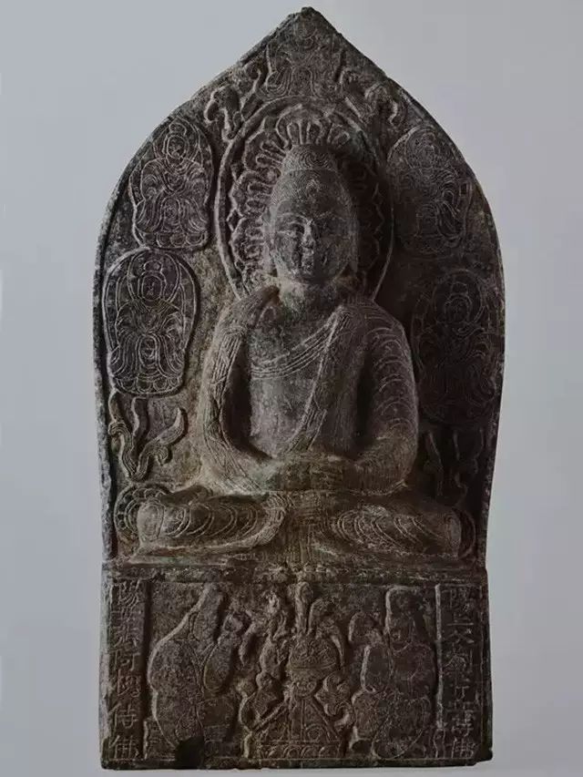 佛陀之衣：简议佛陀服饰的风格与断代（二）