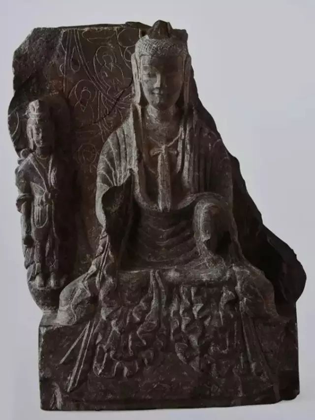 佛陀之衣：简议佛陀服饰的风格与断代（二）