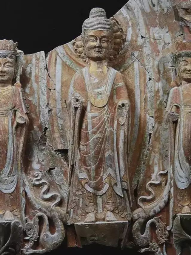 佛陀之衣：简议佛陀服饰的风格与断代（二）