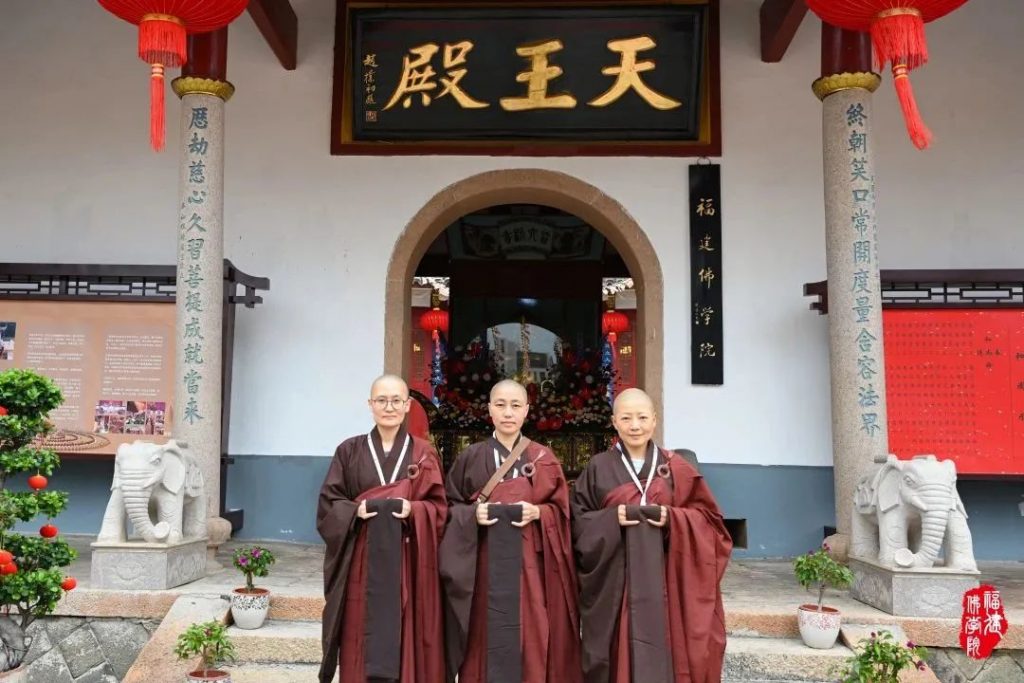 戒幢高树 | 福州象峰崇福寺传授三坛大戒第十九日：正授比丘尼戒