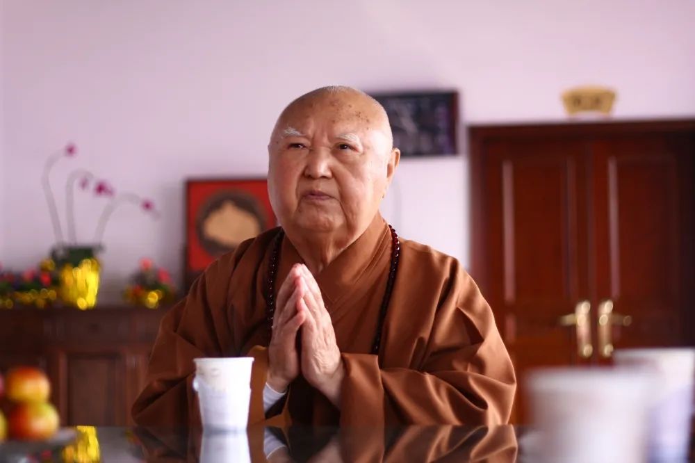 难忘瞬间：20张珍贵老照片缅怀香港“慈悲王”永惺长老