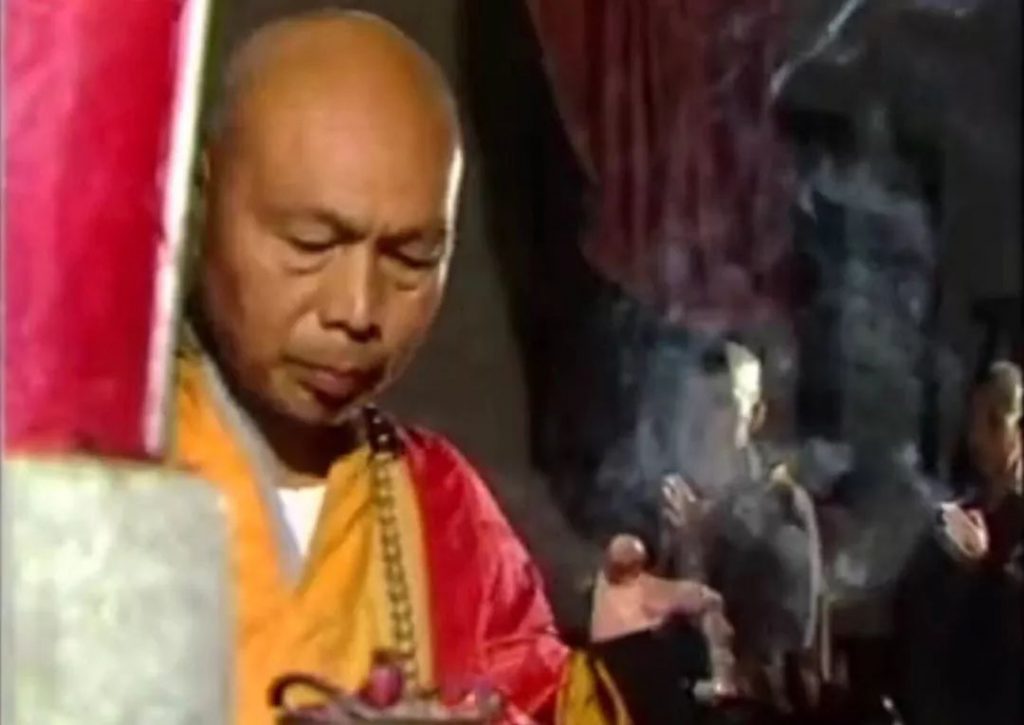 不是不起念头，而是不去追逐念头