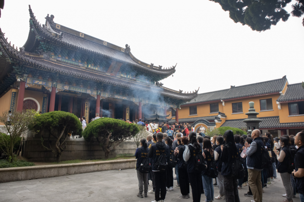 学修在玉佛，行路于名山丨普陀山朝圣纪行