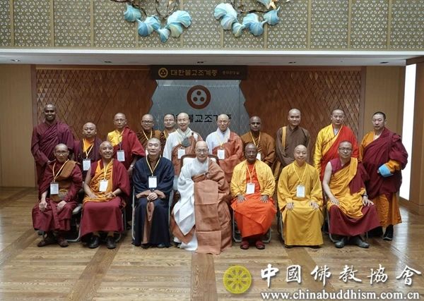 中国佛教协会代表团赴韩国出席燃灯会庆祝活动