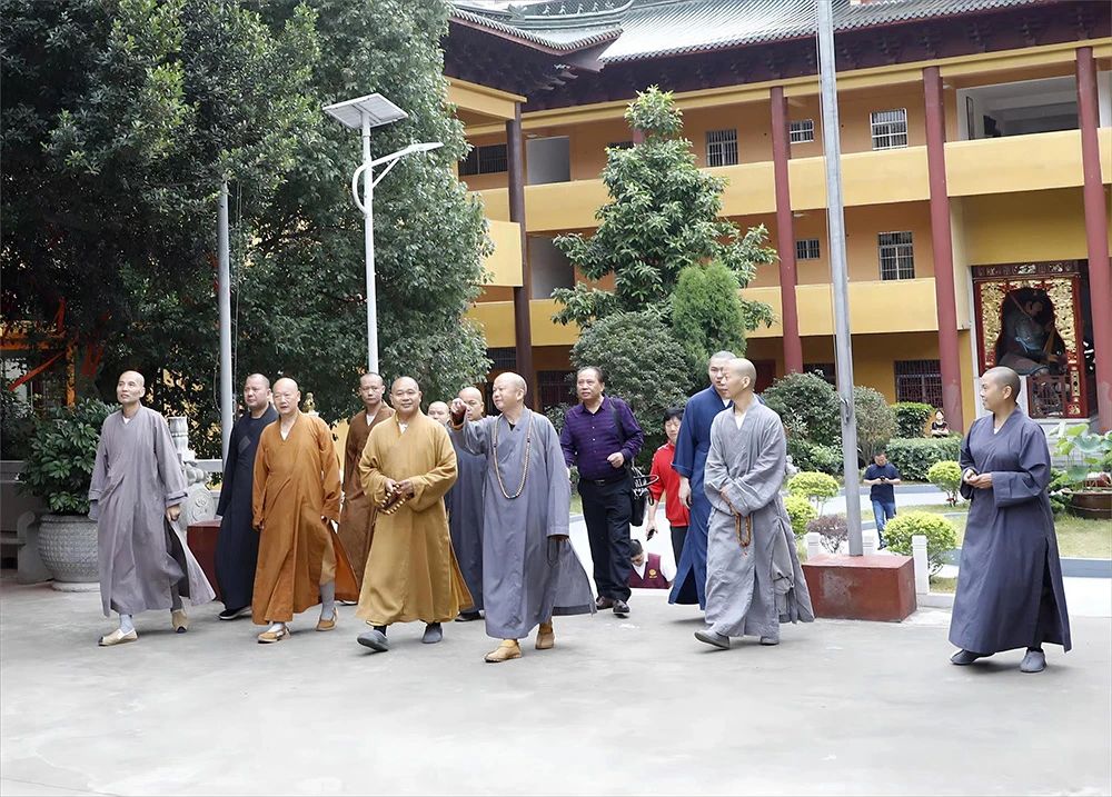 江西省佛教协会教务教风委员至赣州市调研