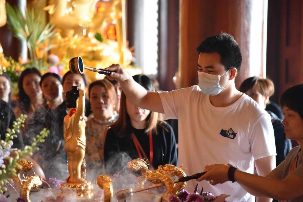 共沐佛恩 | 万寿禅寺浴佛祈福法会圆满