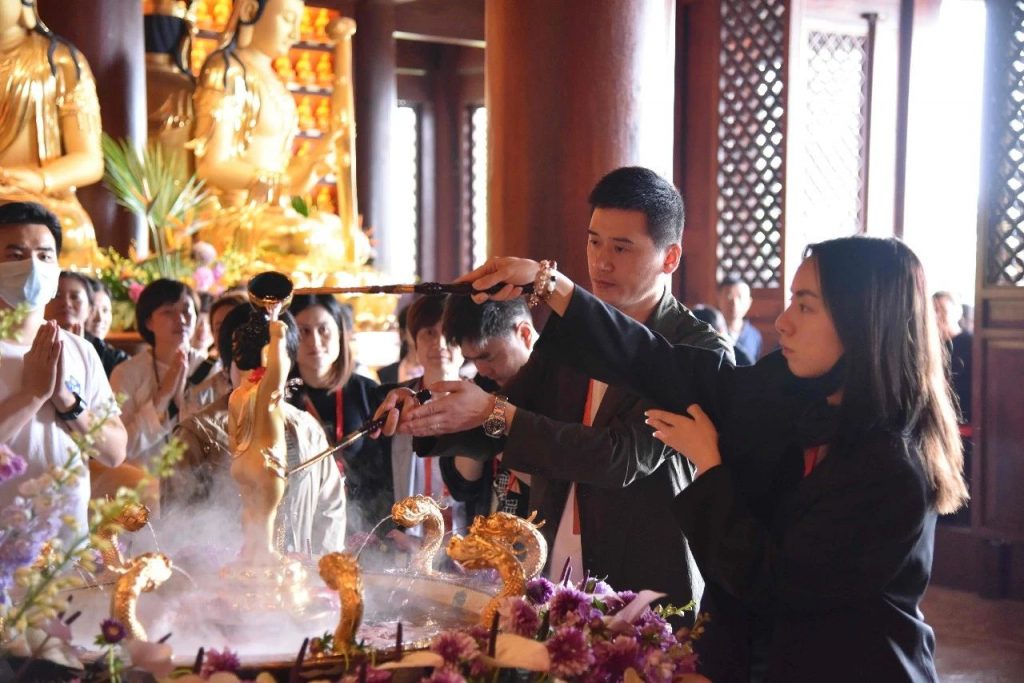 共沐佛恩 | 万寿禅寺浴佛祈福法会圆满