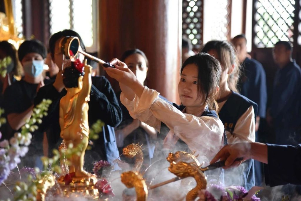 共沐佛恩 | 万寿禅寺浴佛祈福法会圆满