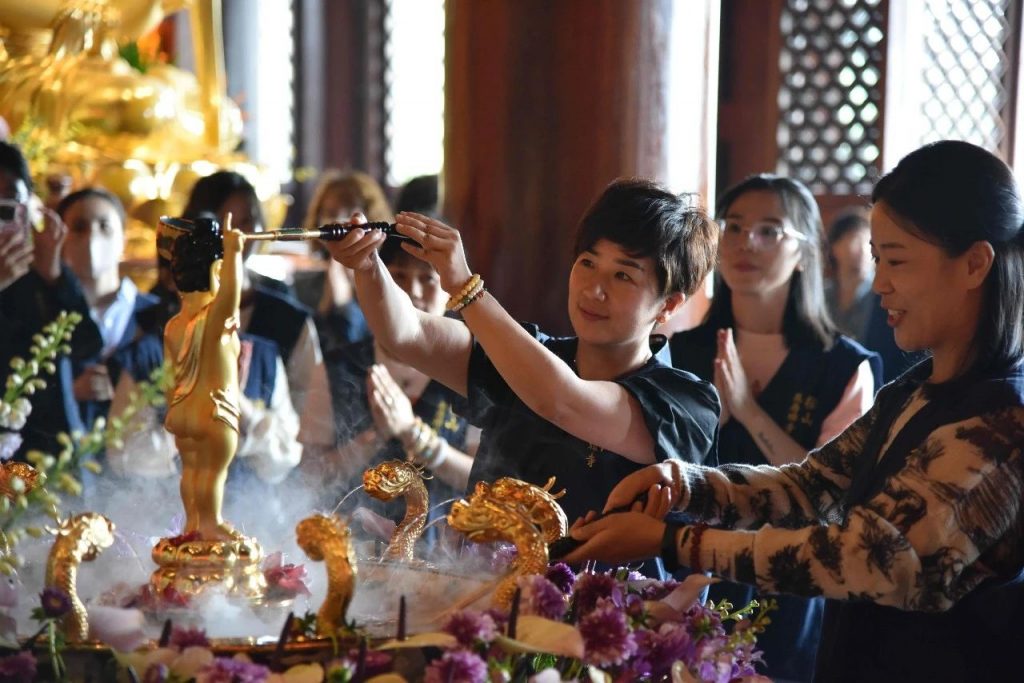 共沐佛恩 | 万寿禅寺浴佛祈福法会圆满