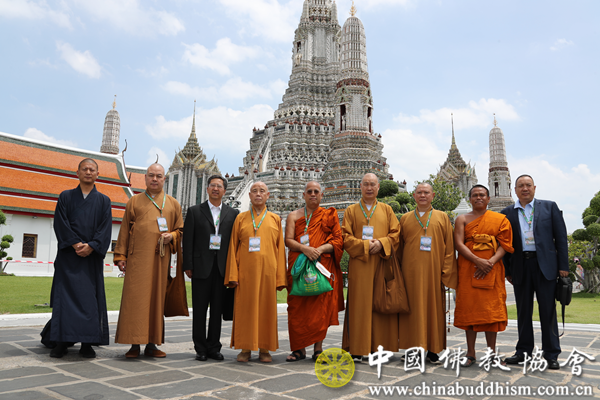 中国佛教代表团赴泰出席第18届联合国卫塞节庆祝活动