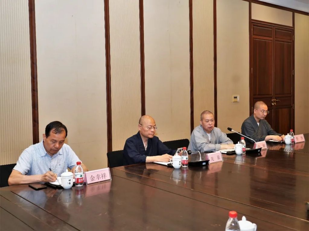 新闻｜“中国佛教讲经交流会”2023巡讲活动讲经法师行前座谈会在杭州灵隐寺举行