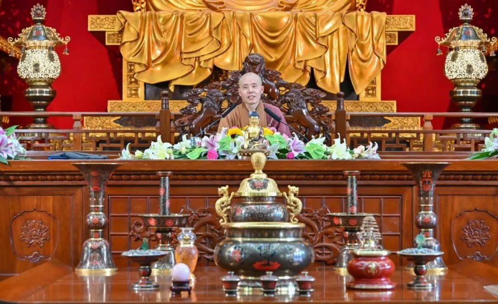 彼岸行 | 曾更见世尊，则能信此事