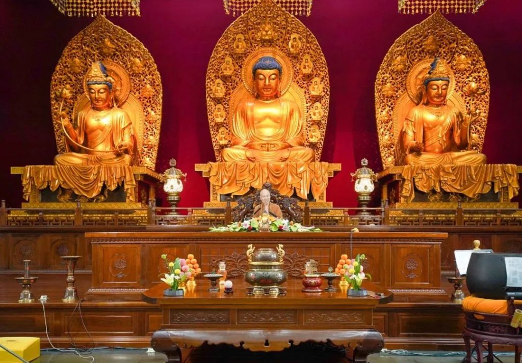 彼岸行 | 曾更见世尊，则能信此事