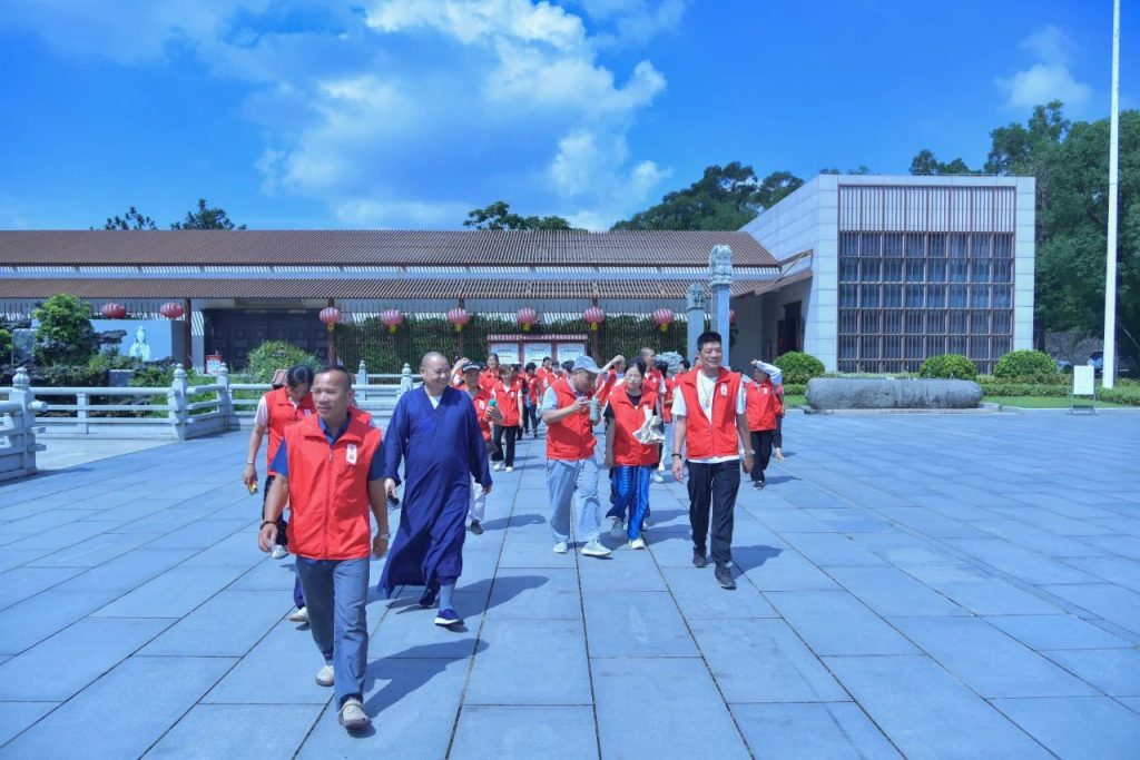 惠来永福禅寺参访团一行赴我寺参访学习