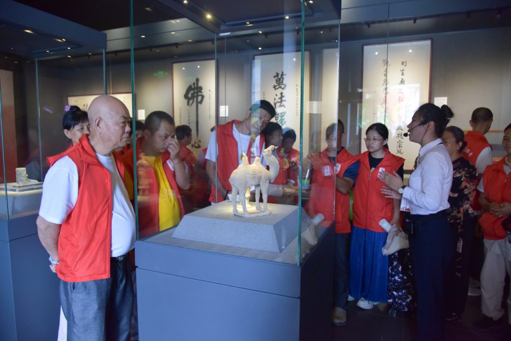 惠来永福禅寺参访团一行赴我寺参访学习