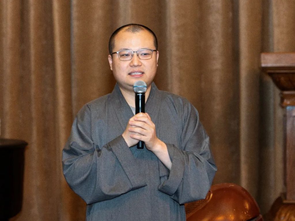 新闻｜杭州灵隐寺组织居士忏摩共修 忏悔业障 清净身心