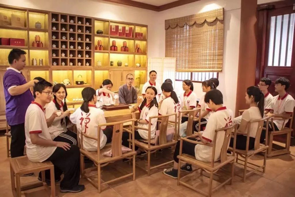 提供食宿、费用全免！​广州华严书院暨穗港澳青年传统文化夏令营报名啦