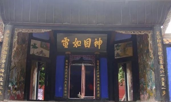 欲望就好像碱水，永远不能止渴