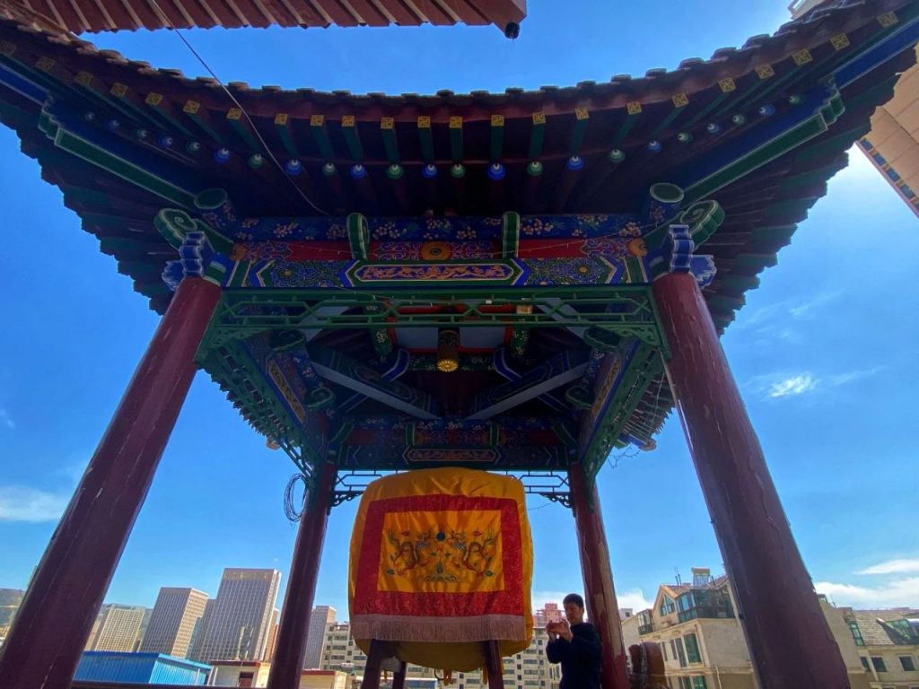 八十多年前丰子恺称他们为反“佛徒”！靠佛图利，更要不得