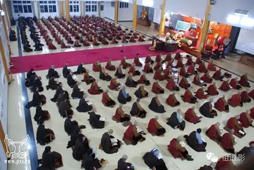 界诠法师：我们信仰的是三宝！不是信仰的哪个人