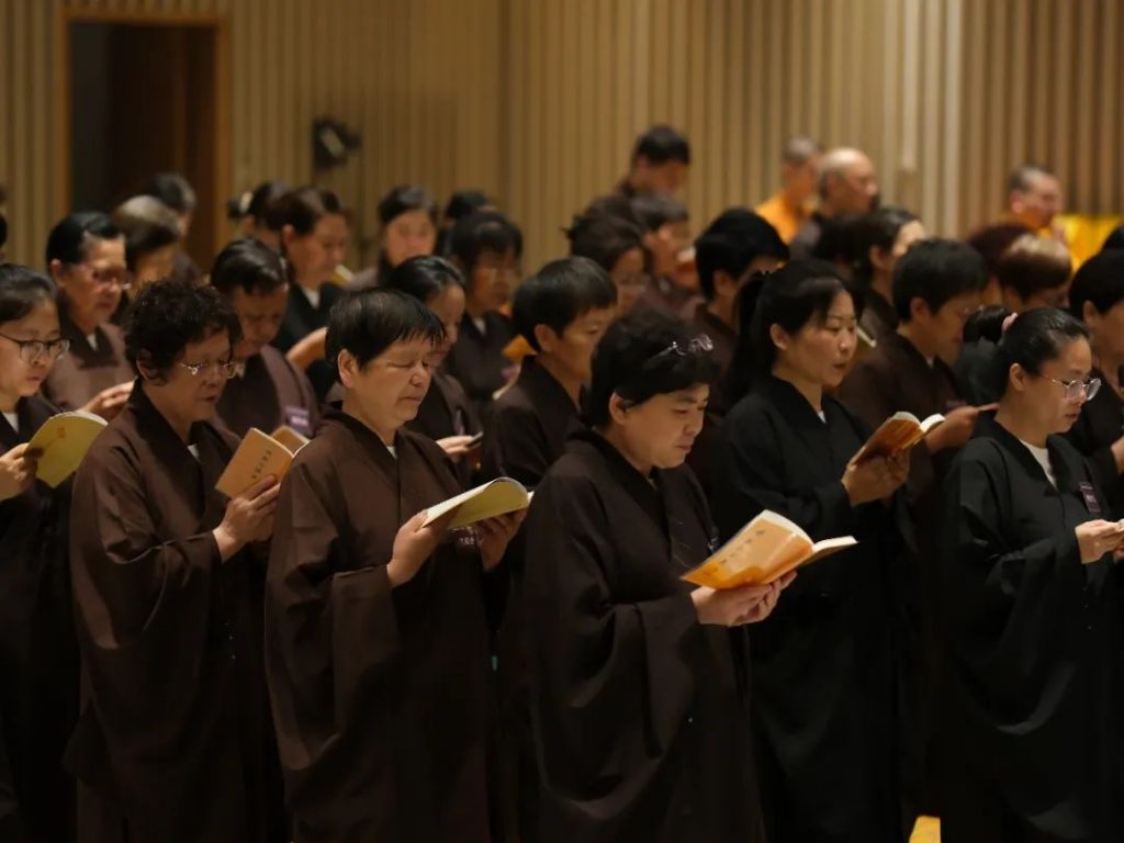 新闻｜杭州灵隐寺举办2023年第二期皈依弟子回堂修学活动​