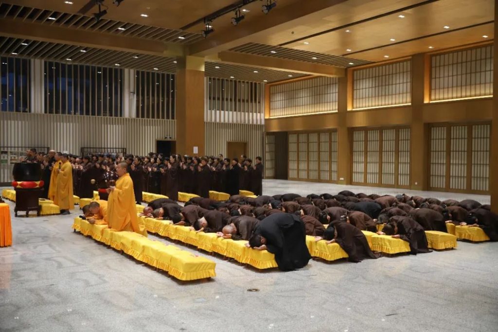 新闻｜杭州灵隐寺举办2023年第二期皈依弟子回堂修学活动​