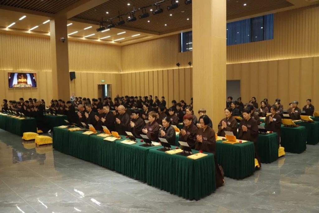 新闻｜杭州灵隐寺举办2023年第二期皈依弟子回堂修学活动​