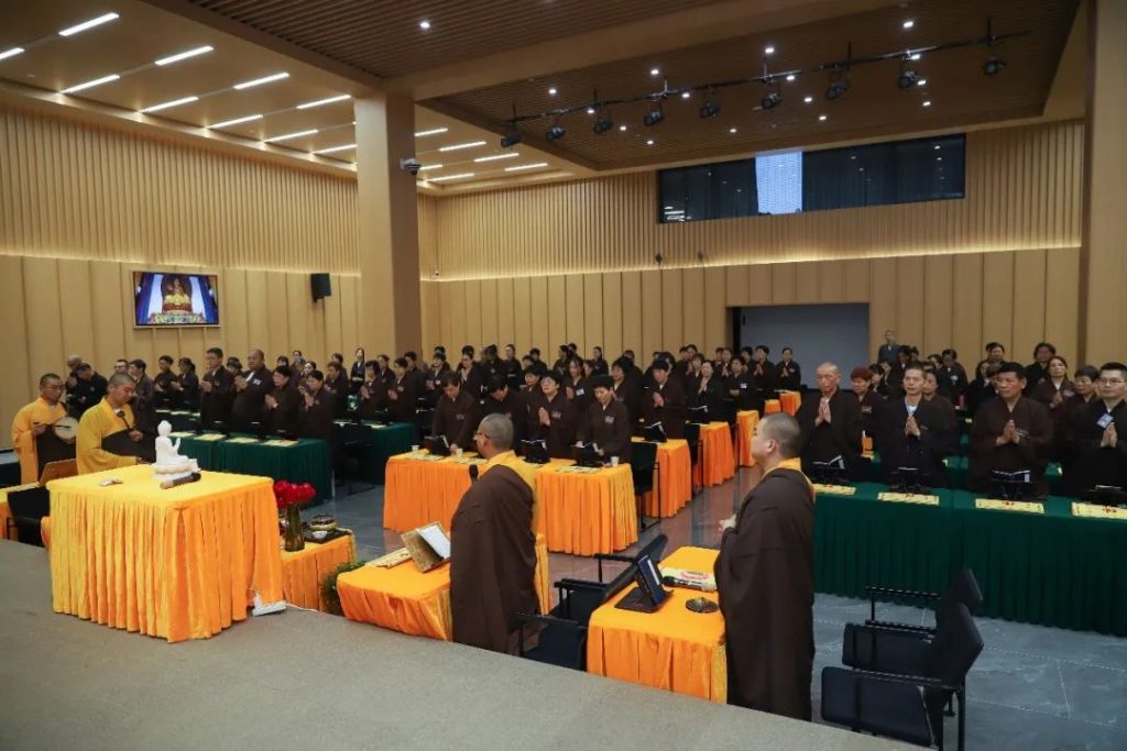 新闻｜杭州灵隐寺举办2023年第二期皈依弟子回堂修学活动​