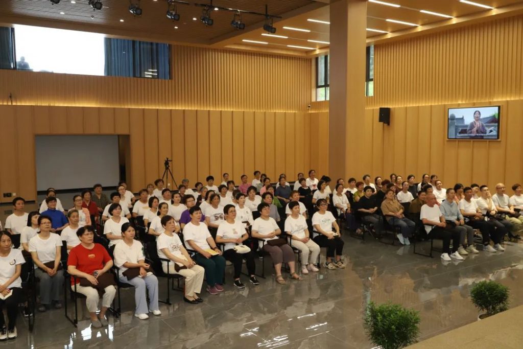 新闻｜杭州灵隐寺举办2023年第二期皈依弟子回堂修学活动​