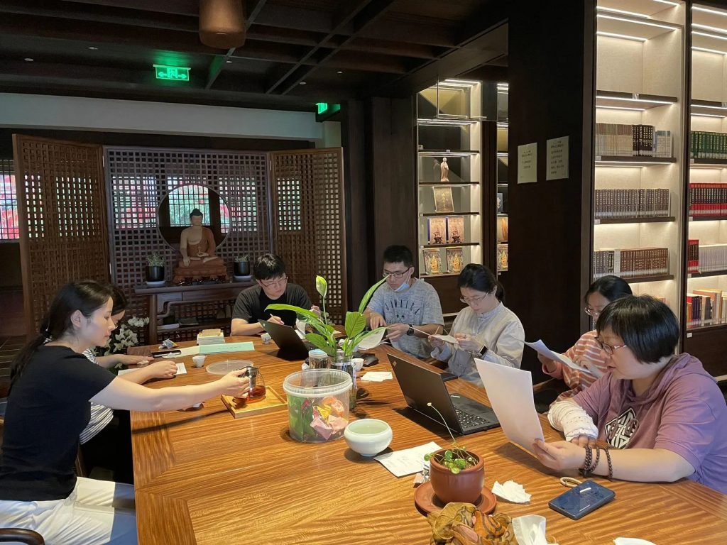 径山寺开展古籍数据库的著录及古籍修复工作