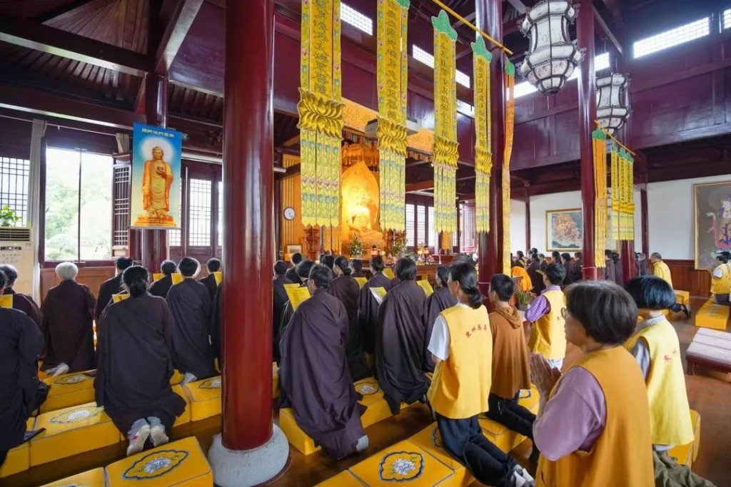 拉着佛的手，信愿作慈舟 | 6月下旬百万佛号闭关圆满