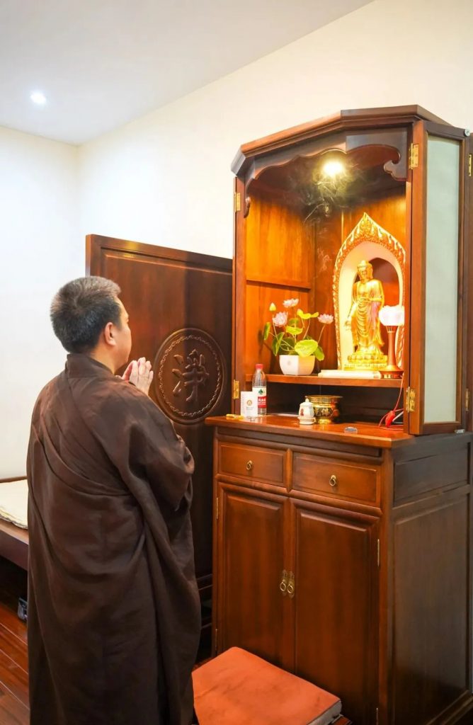 拉着佛的手，信愿作慈舟 | 6月下旬百万佛号闭关圆满