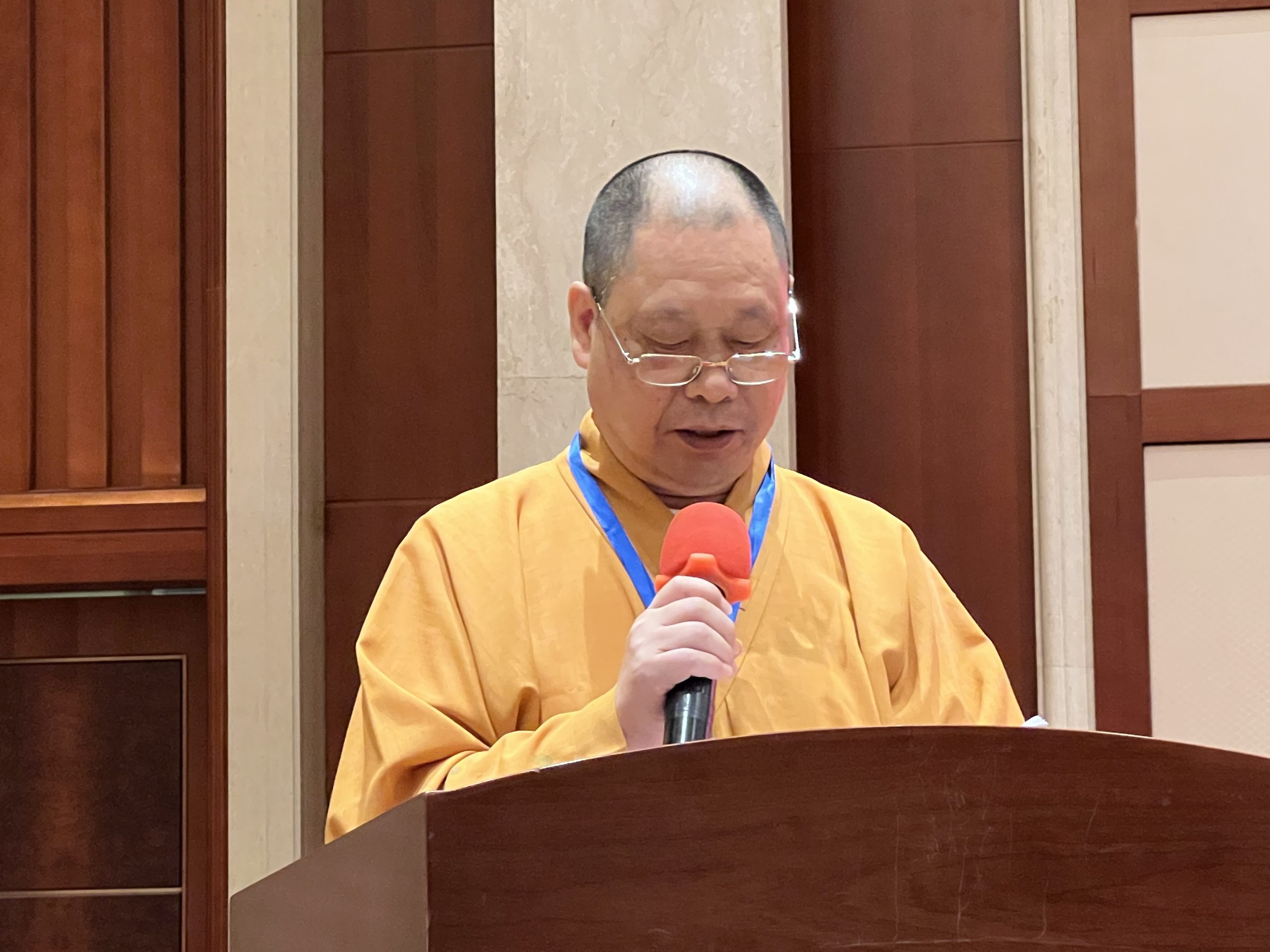 霞浦县佛协完成换届工作，荣学法师当选新任会长