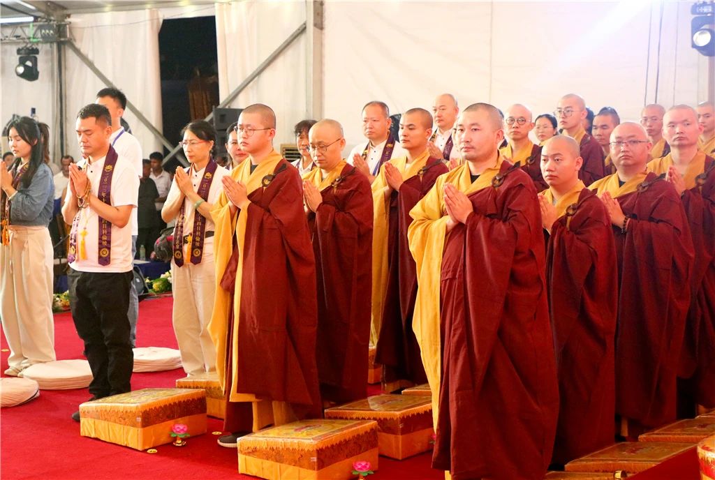 高清图集 | 祈愿世界和平法会