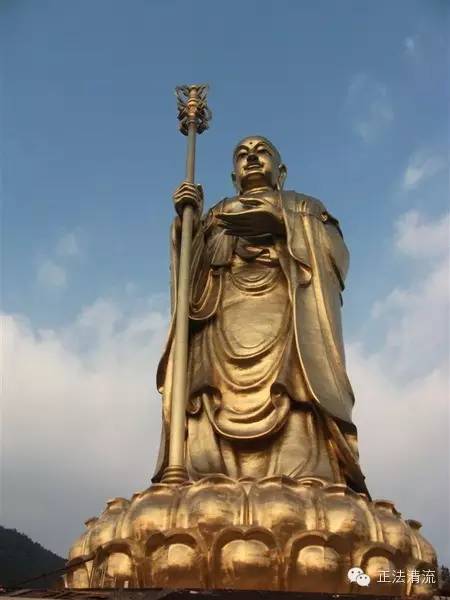 梦参老和尚：开车出行，念地藏菩萨，所过土地，鬼神卫护