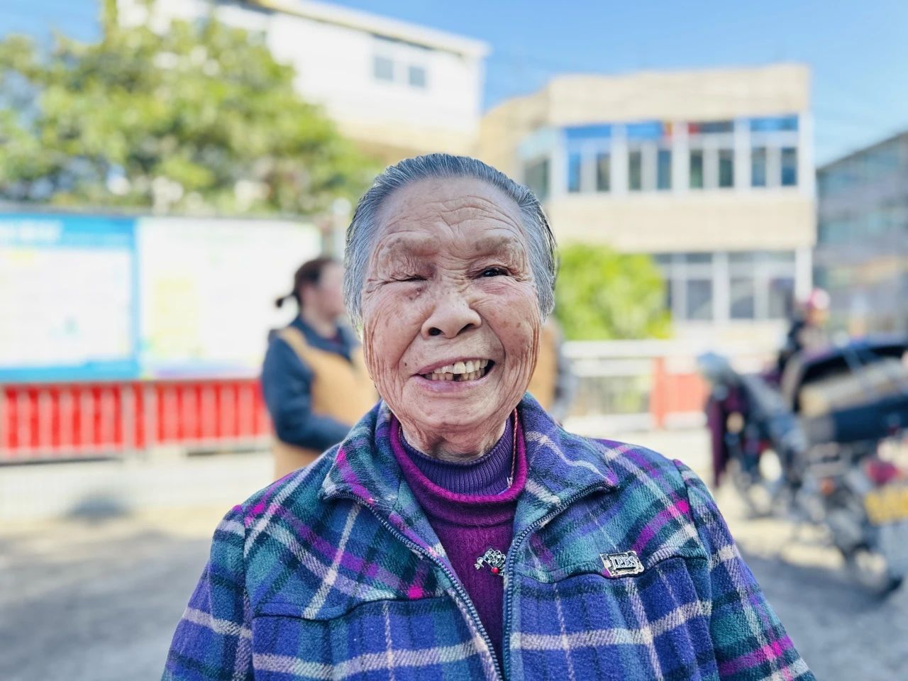 慈善关爱｜闽侯佛协九寺联动慰问耄耋老人