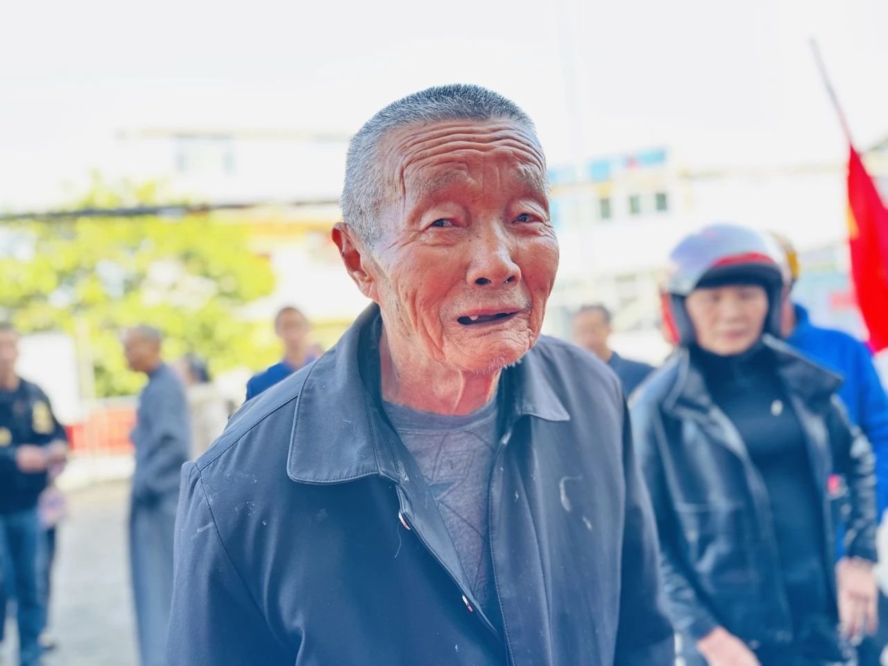 慈善关爱｜闽侯佛协九寺联动慰问耄耋老人