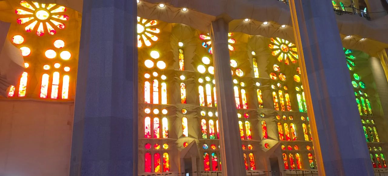 海会山走访巴塞罗那圣家族大教堂