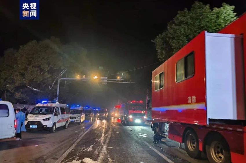 庐山东林寺为新余火灾事故罹难民众举行专场超荐法会