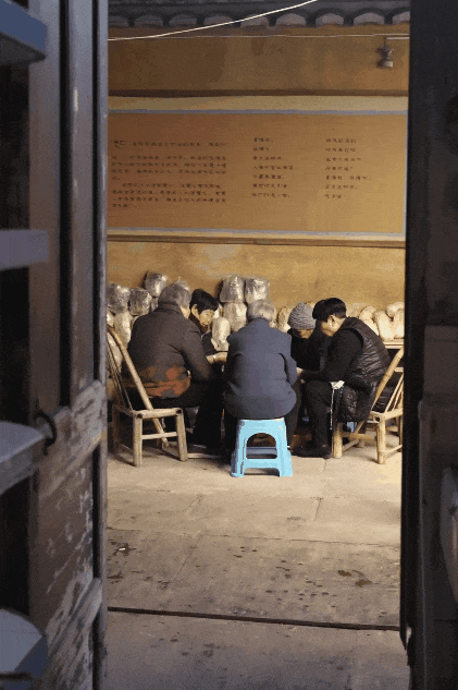 第一批搬进寺院养老的人