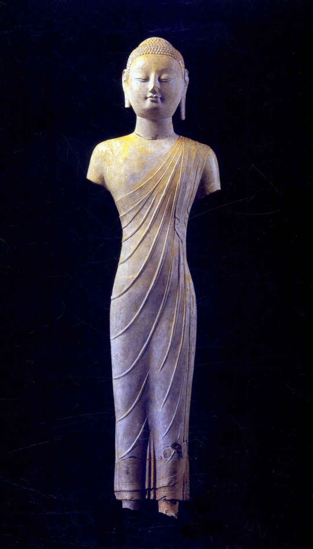 北齐造像：佛陀的微笑中撼动人心的力量