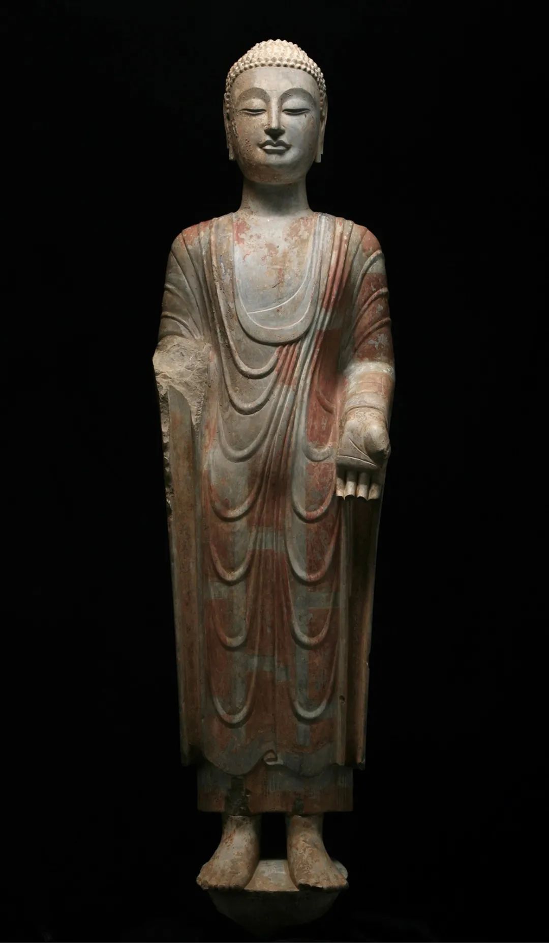 北齐造像：佛陀的微笑中撼动人心的力量