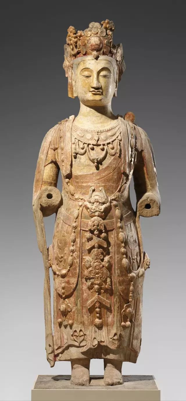 北齐造像：佛陀的微笑中撼动人心的力量