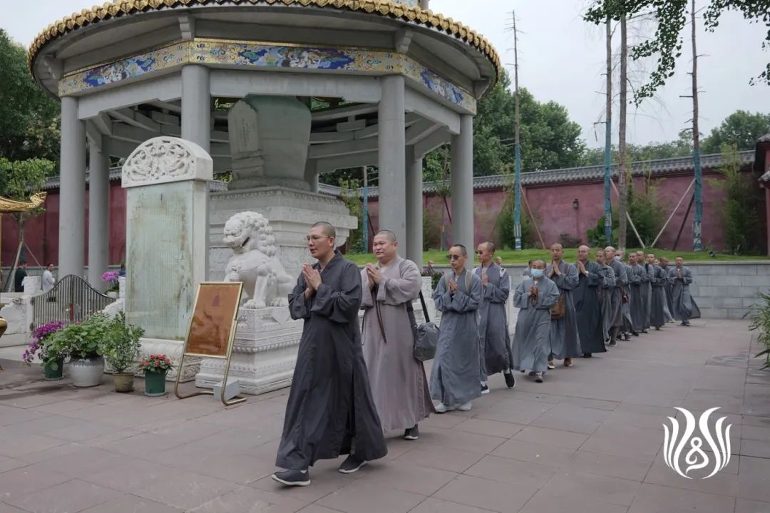 当一位僧青年决定报考普陀山佛学院