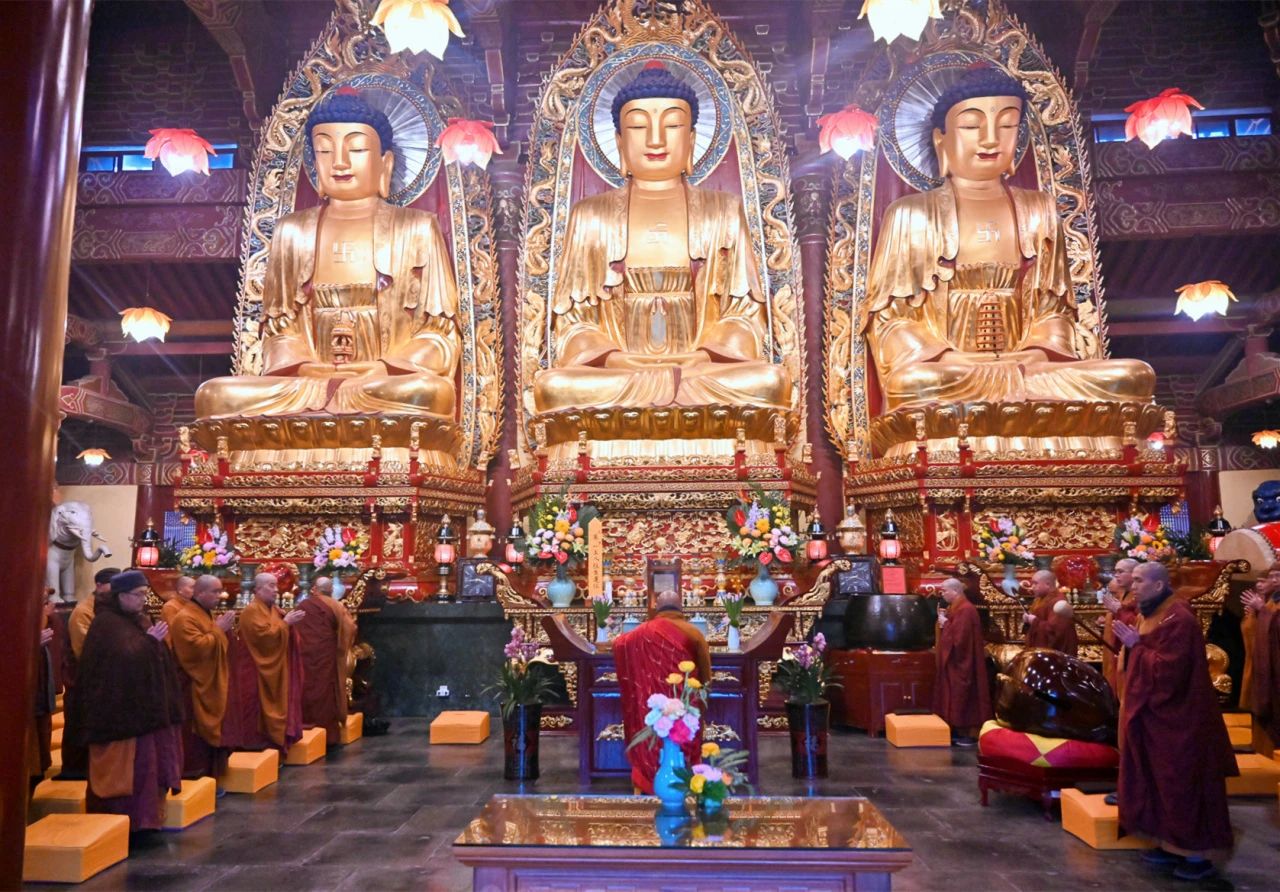 庐山东林寺举行纪念果一上人往生三十周年上供普佛法会