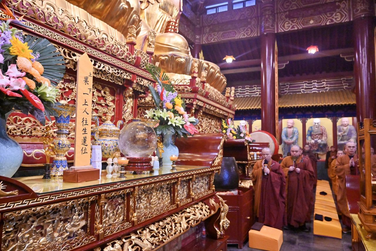 庐山东林寺举行纪念果一上人往生三十周年上供普佛法会