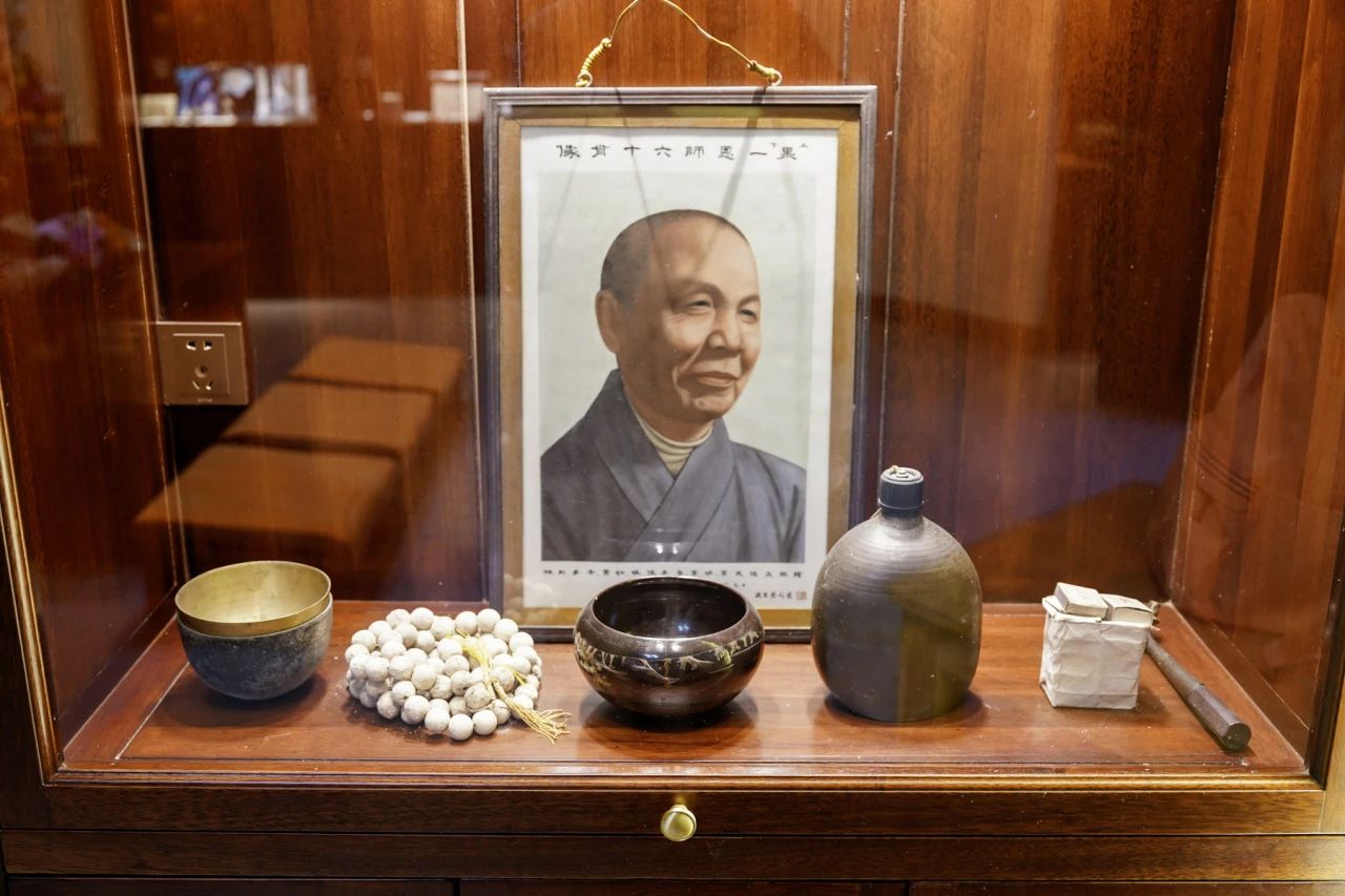 庐山东林寺举行纪念果一上人往生三十周年上供普佛法会